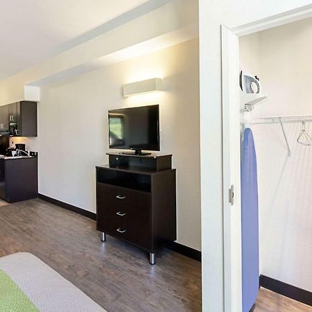 Studio 6 Austin Airport מראה חיצוני תמונה