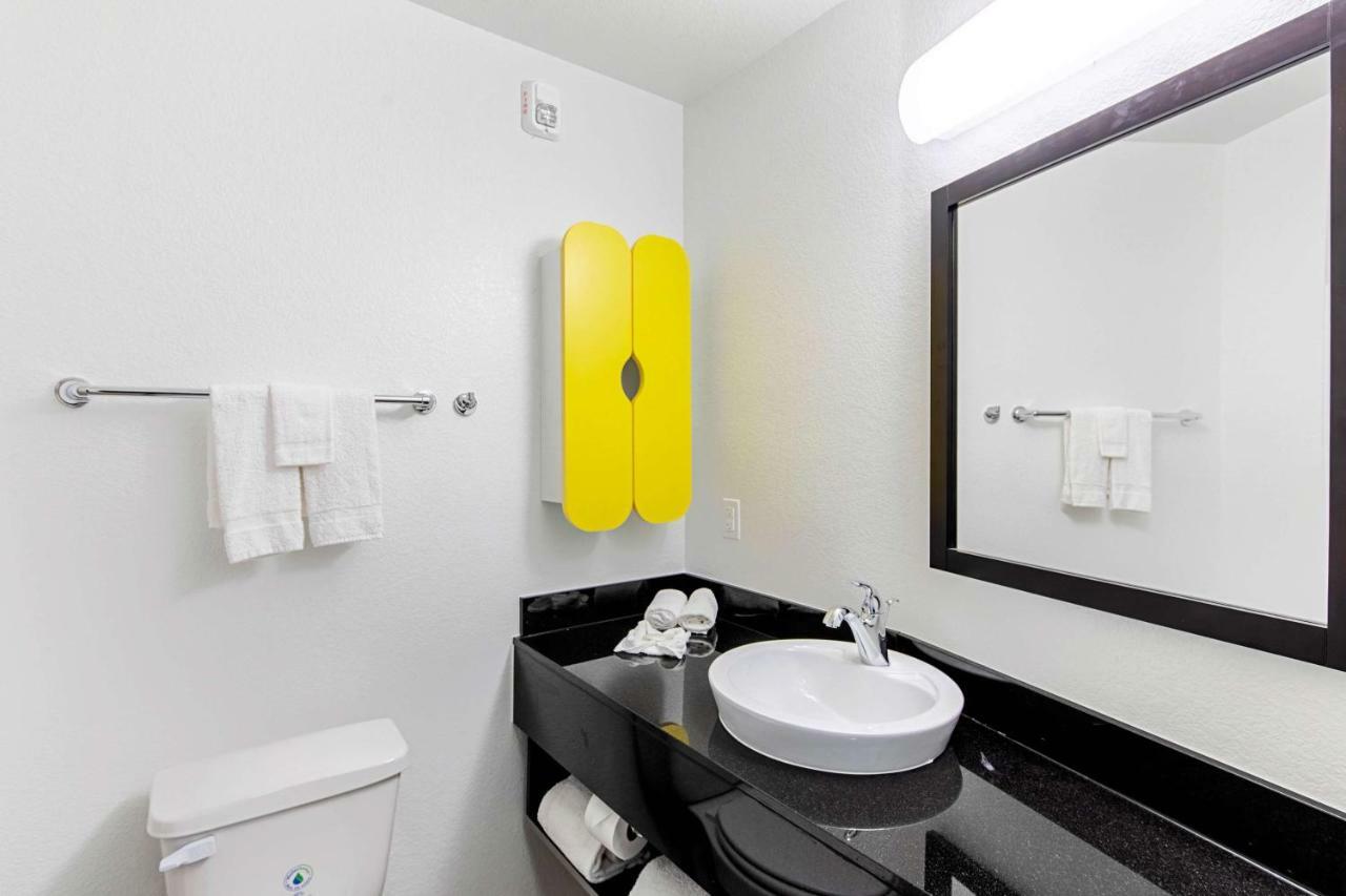 Studio 6 Austin Airport מראה חיצוני תמונה